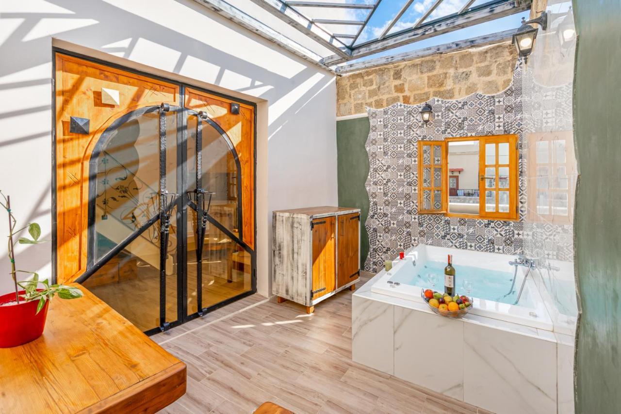 Cava D"Oro Suites Rhodes City エクステリア 写真