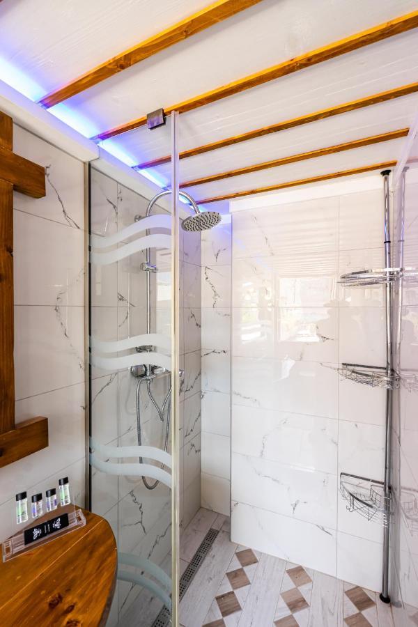 Cava D"Oro Suites Rhodes City エクステリア 写真