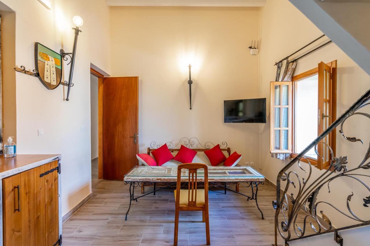 Cava D"Oro Suites Rhodes City エクステリア 写真