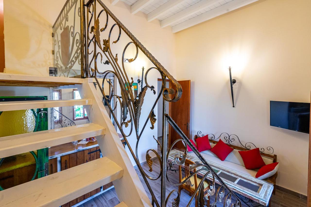 Cava D"Oro Suites Rhodes City エクステリア 写真