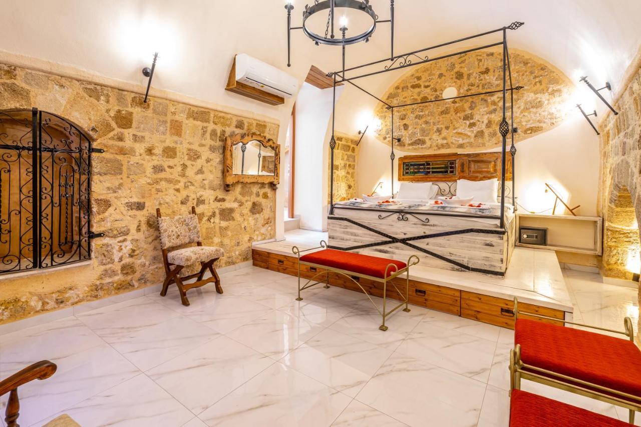 Cava D"Oro Suites Rhodes City エクステリア 写真