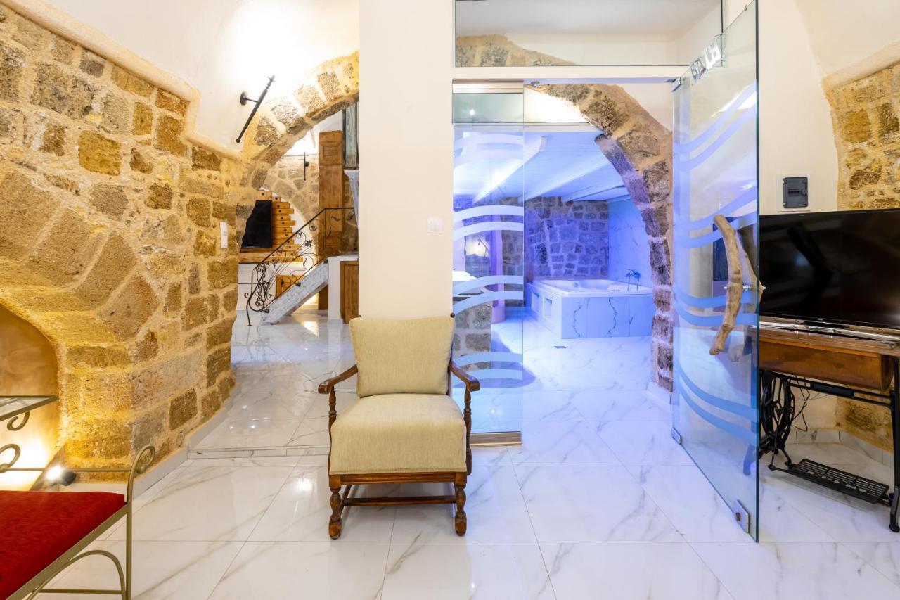 Cava D"Oro Suites Rhodes City エクステリア 写真